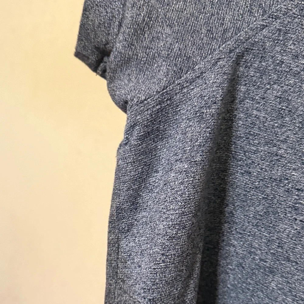 Lacoste Men’s Heathered Dark Blue Polo with Crocodile Logo - Picture 6 of 9